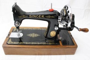 99K Singer Hand Crank Sewing Machine